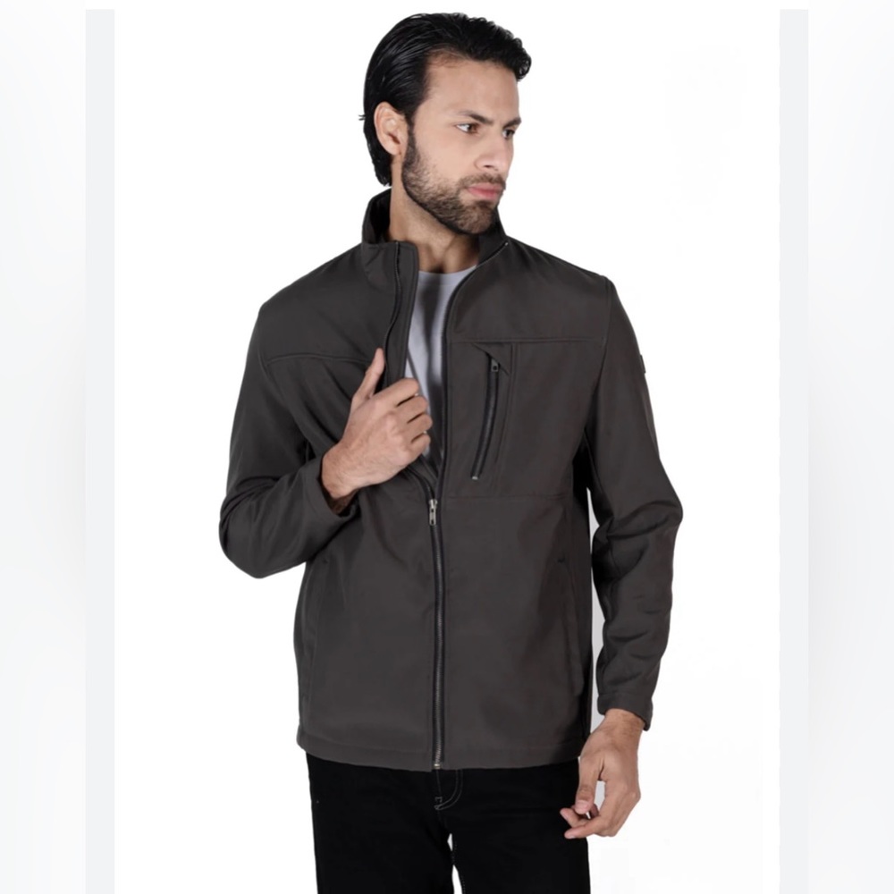 Waterproof men’s XXL jacket with front zip up three zip pockets fleece lined‎